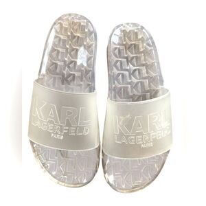 Karl Lagerfeld Paris Taylin
Monogram Pool Slides Clear Size